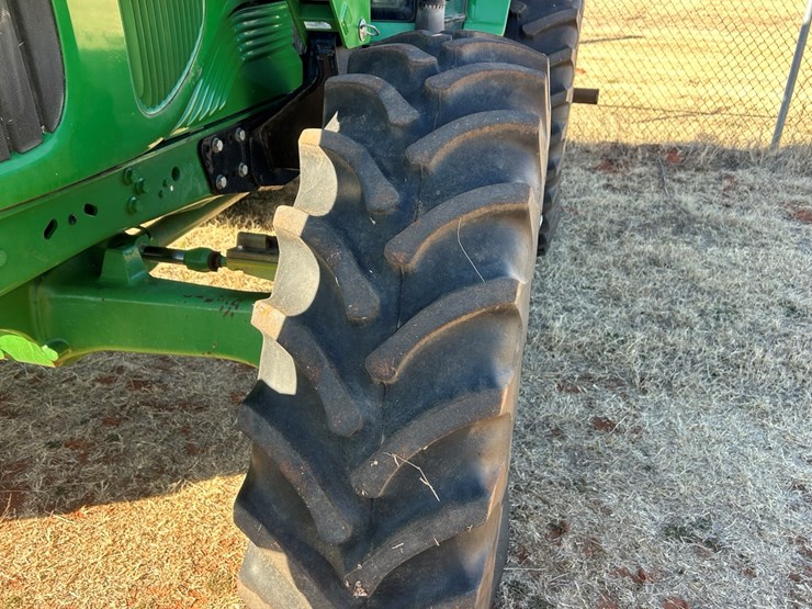 2007-john-deere-7520-image-18