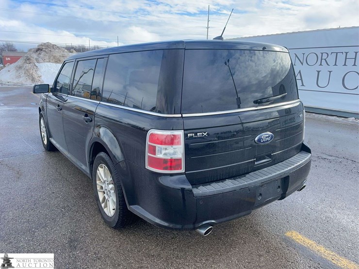 2013-ford-flex-image-3