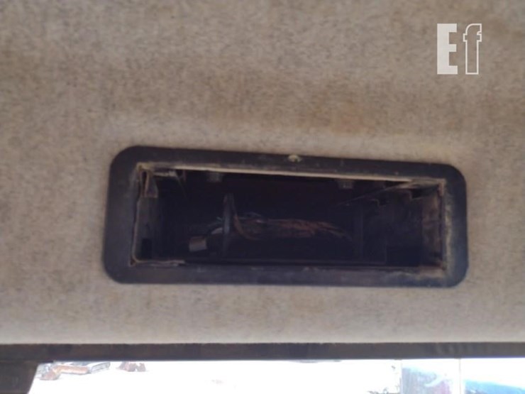 2003-volvo-a40d-image-11