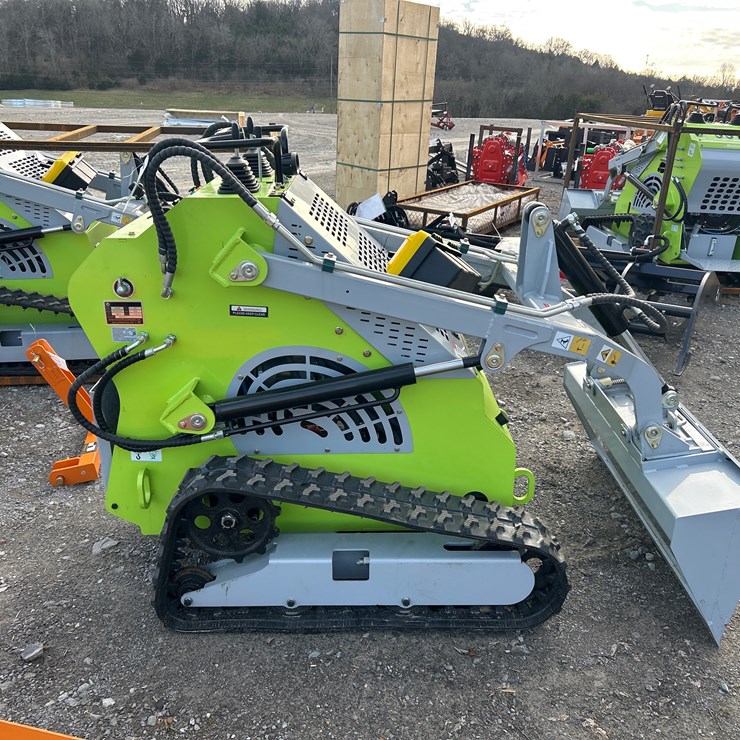 #88 • ATS-T460 MINI TRACK SKID STEER