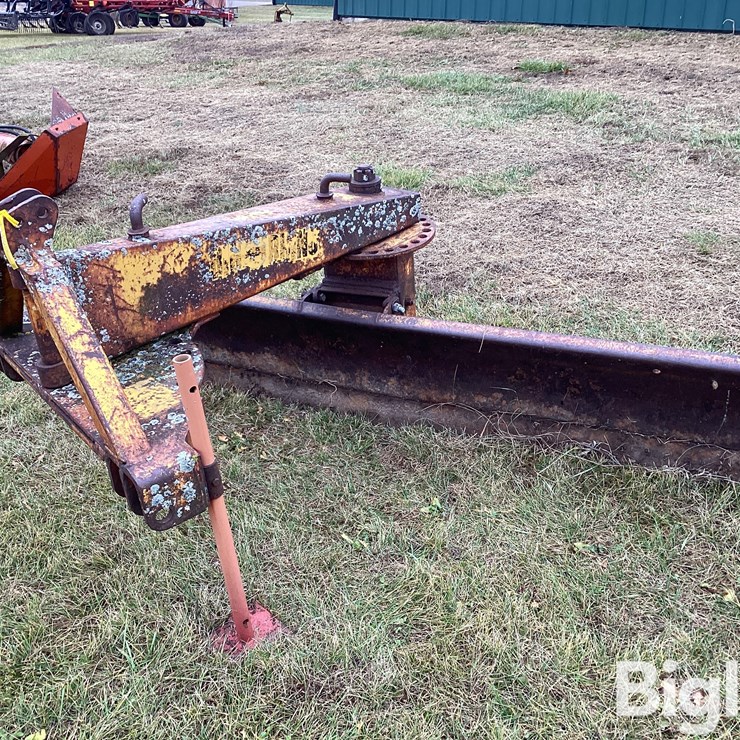 Big Rhino 8’ Blade