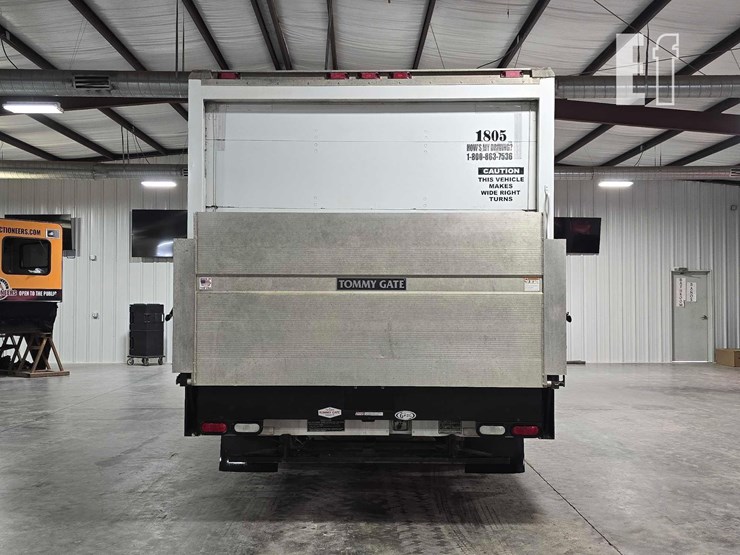 2006-ford-e350-sd-image-8