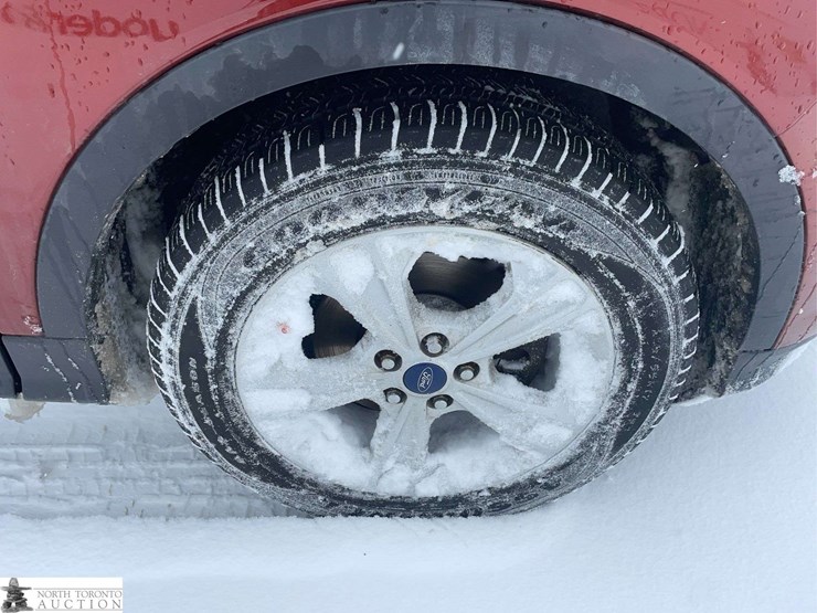 2014-ford-escape-image-23