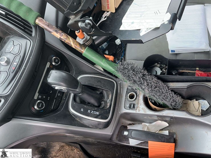 2013-ford-escape-se-image-15