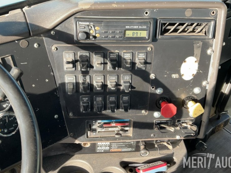 1999-international-9100-image-42