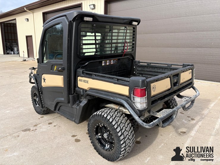 2022-john-deere-xuv835m-4x4-utv-image-7