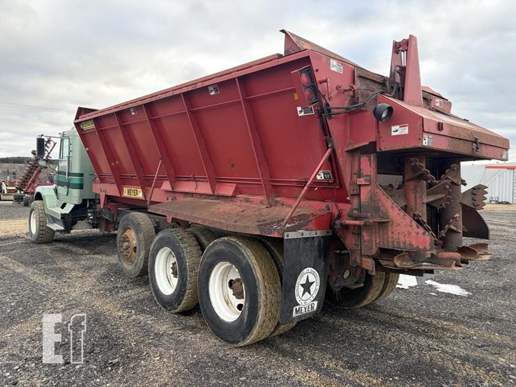 1992-freightliner-fld120-image-3