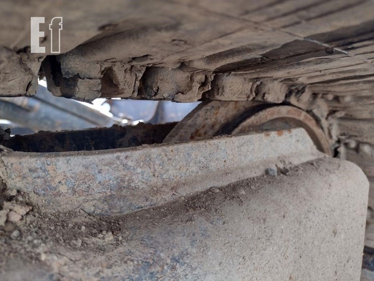 2013-deere-35d-image-40