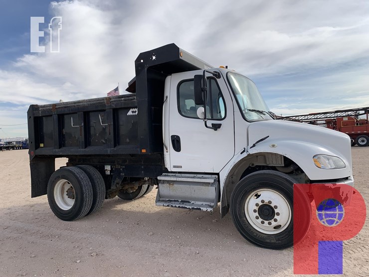 2011-freightliner-m2-106-image-5