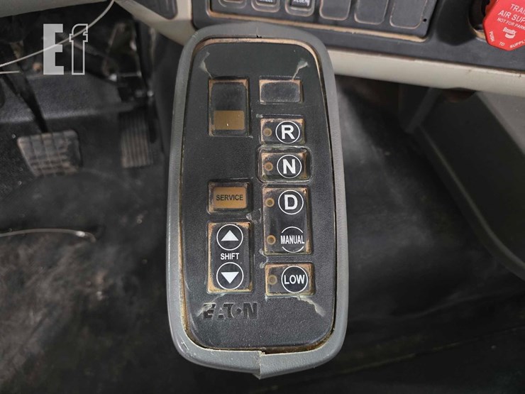 2017-international-transtar-8600-image-15