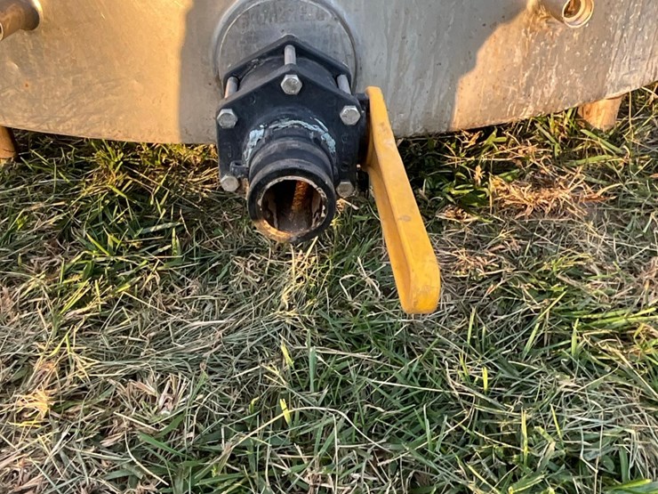 chester-jensen-company-500-stainless-steel-tank-image-9