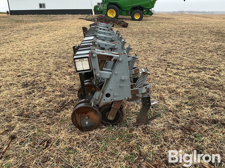 hiniker-6-row-3-pt-30”-cultivator-image-8