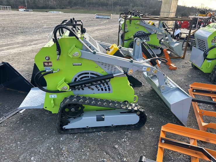 #85-•-ats-t460-mini-track-skid-steer-image-1