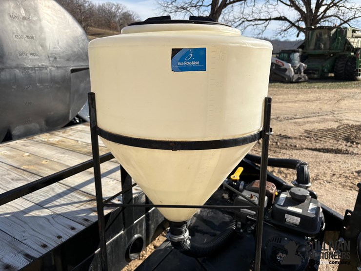 2023-behnke-enterprises-t/a-nurse-tank-trailer-image-13