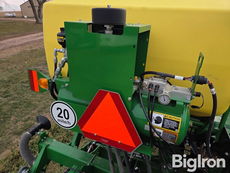 2022-john-deere-1795-image-20