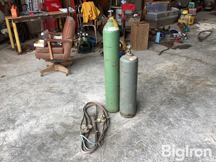 cutting-torch-w/-wheeled-cart-image-2