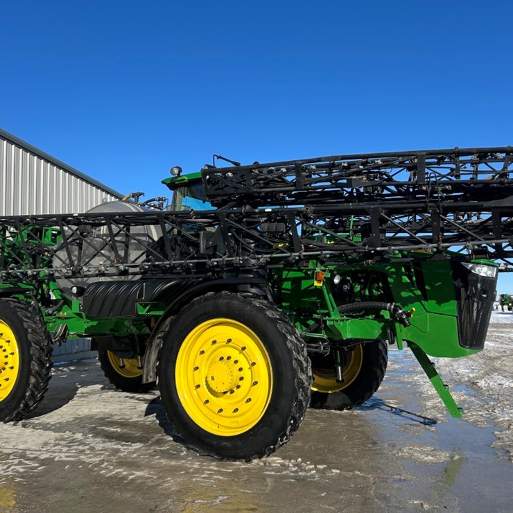 2013 JOHN DEERE 4940