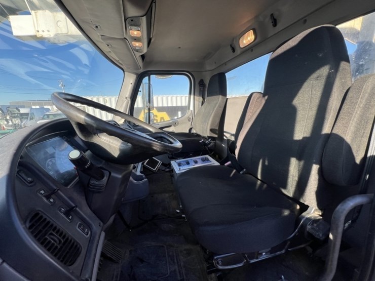 2014-vactor-2100-image-24