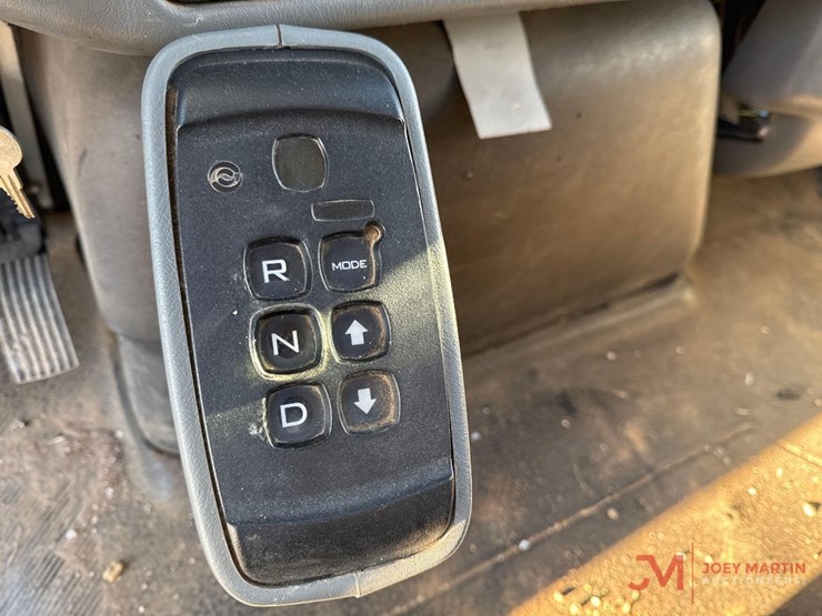 2005-international-durastar-4300-image-27