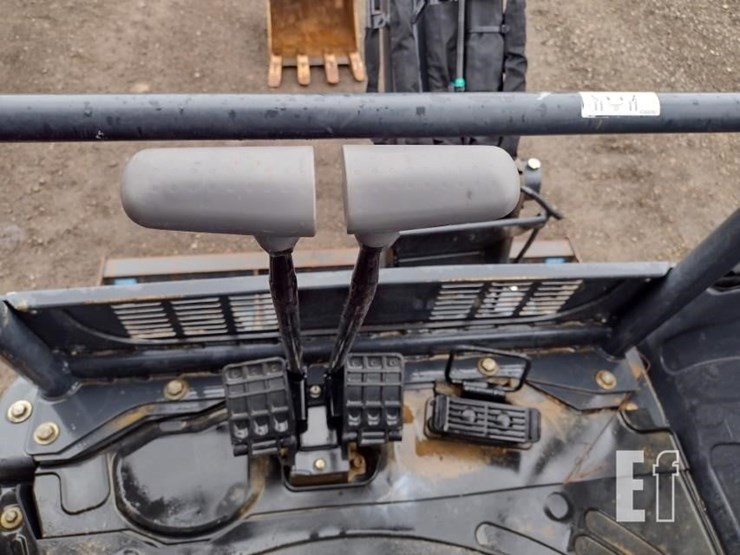 2022-deere-26g-image-7