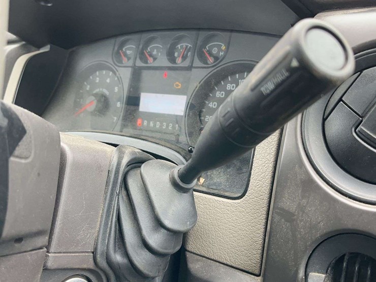 2010-ford-f150-image-19