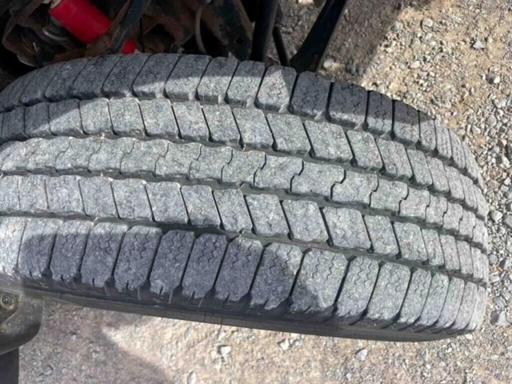 2016-gmc-2500-image-6