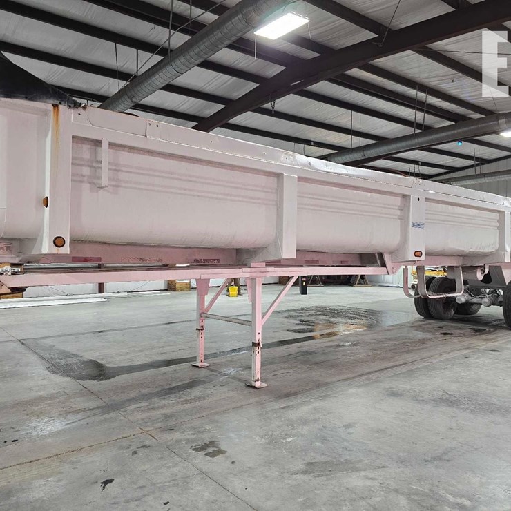 1996 CLEMENT DUMP TRAILER