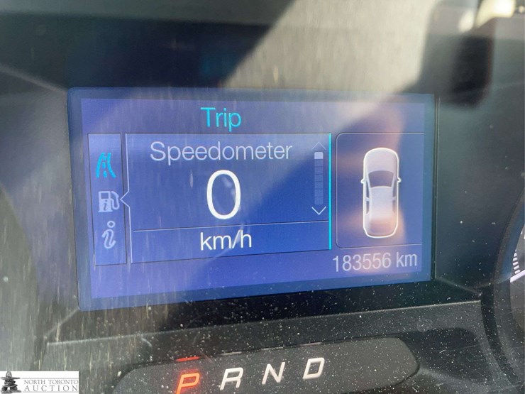 2014-ford-explorer-image-15