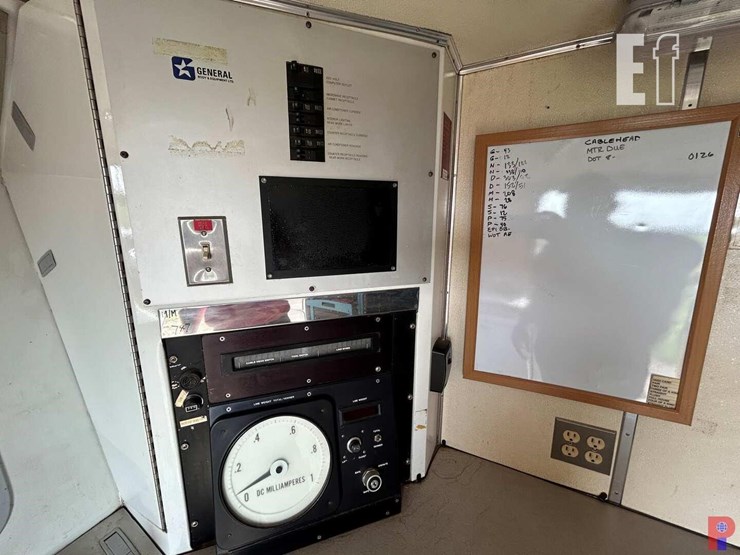 2002-freightliner-argosy-image-16