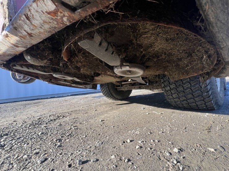 2011-toro-groundsmaster-4000d-4wd-rotary-mower-image-16