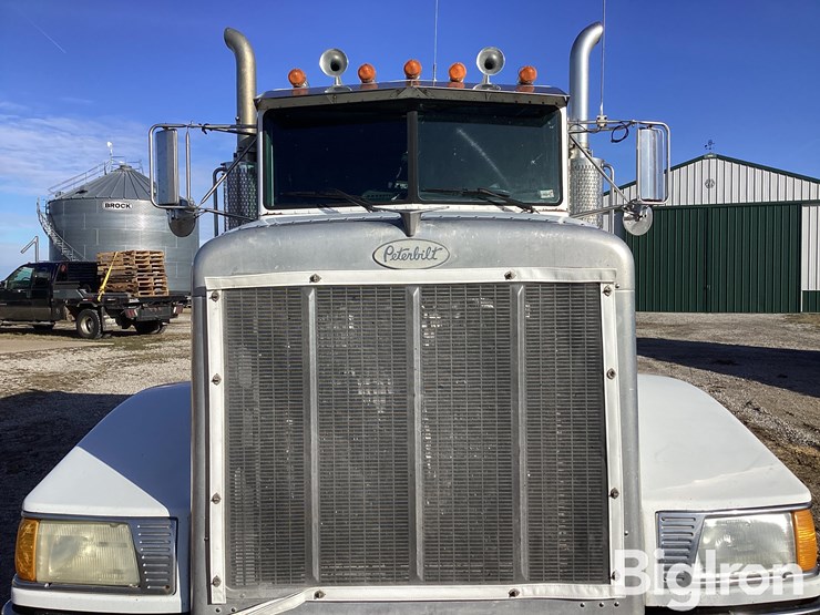 1995-peterbilt-377-image-10