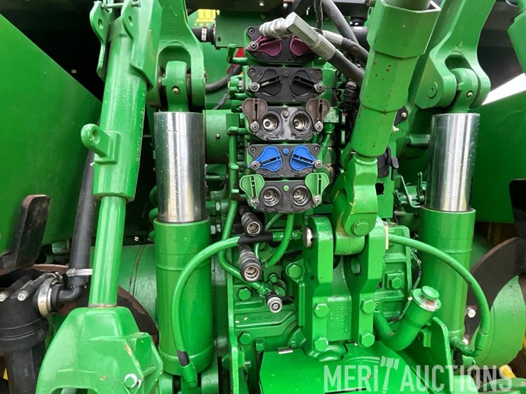 2010-john-deere-8345rt-image-21