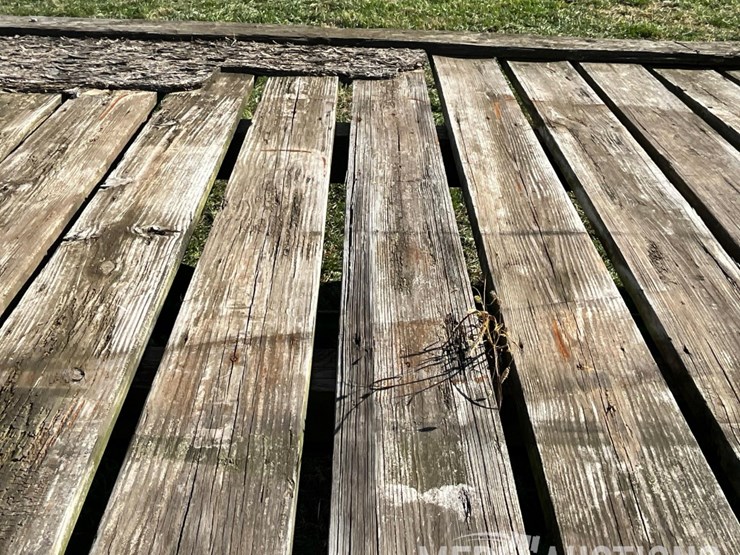 hay-rack-on-running-gear-image-39