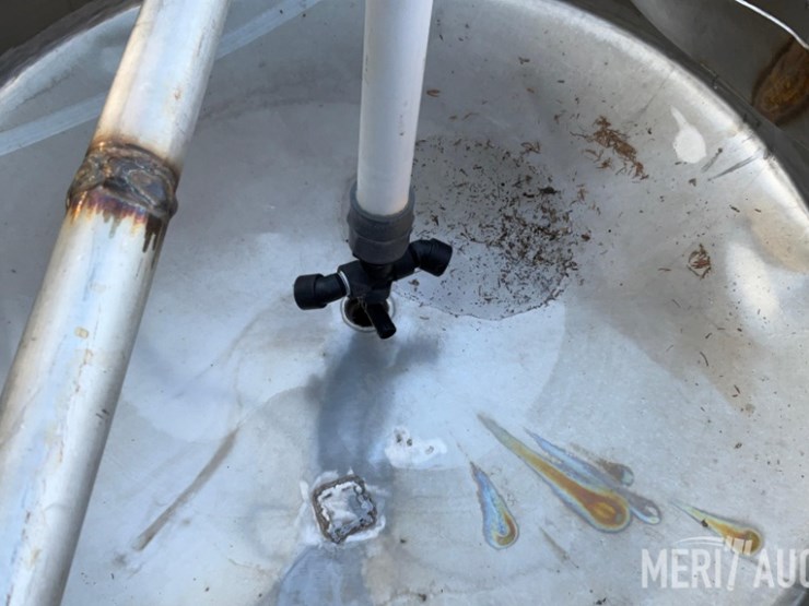 stainless-steel-tank-on-stand-image-4