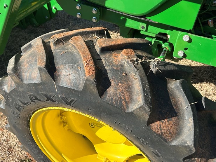 2020-john-deere-5100e-image-14