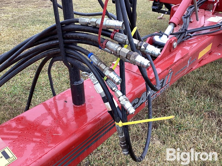 2023-case-ih-255-image-12