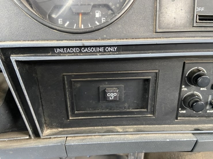 1990-dodge-ram-350-image-23