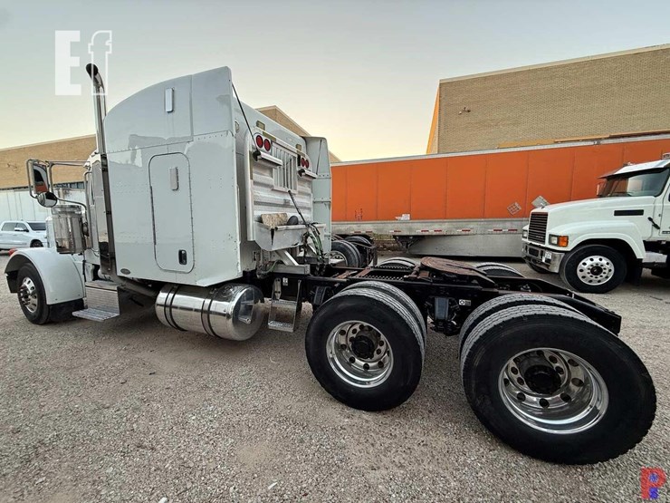 2007-peterbilt-379-image-5