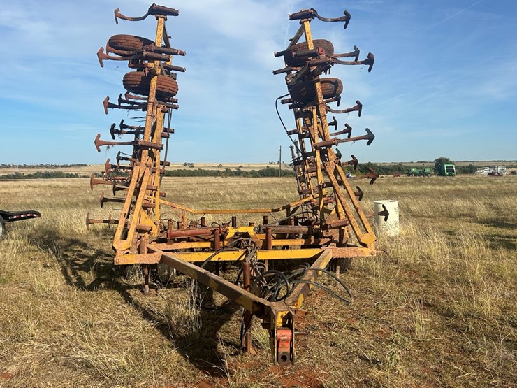 #57-•-kent-field-cultivator-image-2