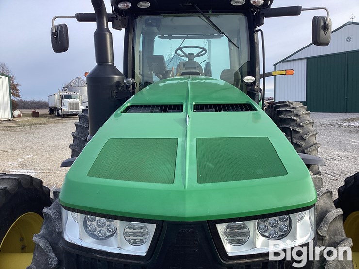 2014-john-deere-8320r-image-11