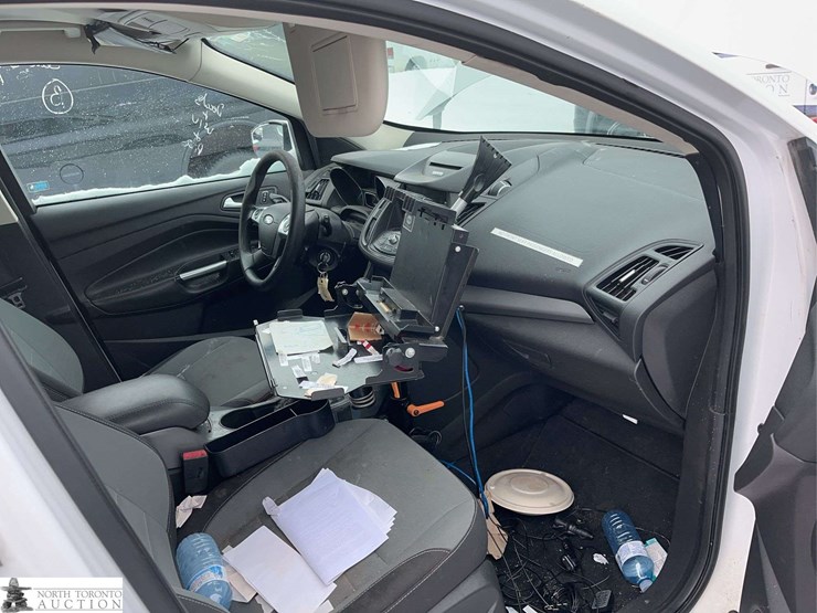 2013-ford-escape-se-image-26