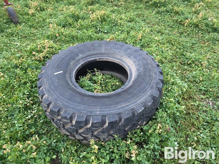 michelin-x-395/85r20-scraper-tire-image-5