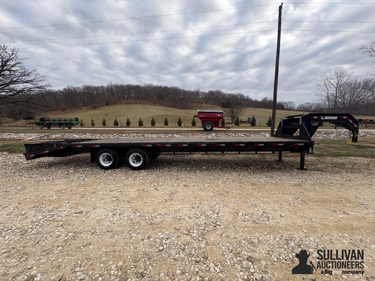 2018-lamar-fg02322c-32'-t/a-gooseneck-flatbed-trailer-image-4