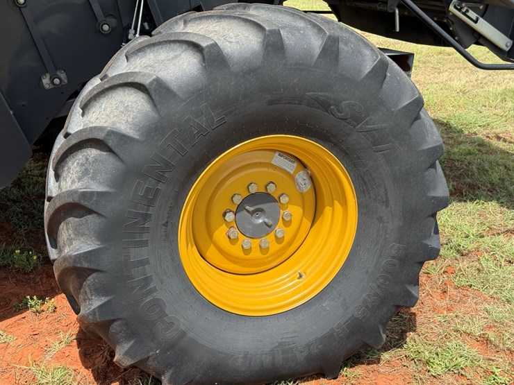 #24-•-claas-740-image-11