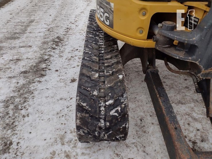 2016-deere-35g-image-41