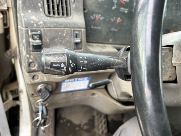 2002-sterling-l7500-image-32