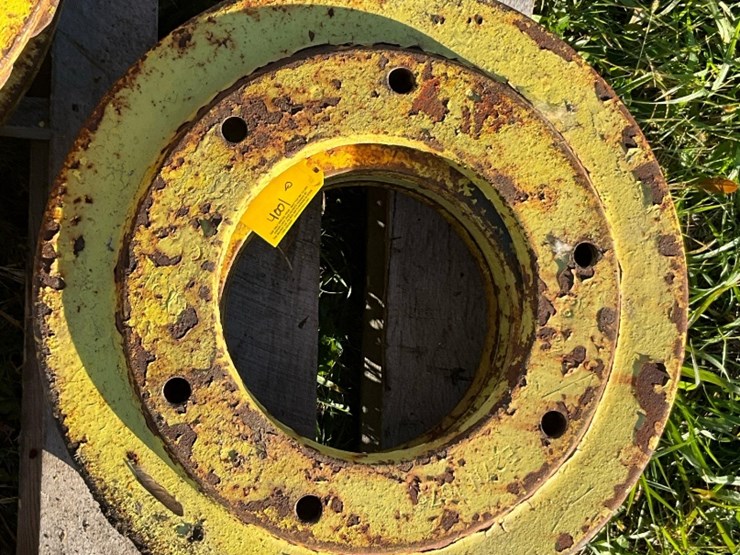 (4)-tractor-rear-wheel-weights-image-3