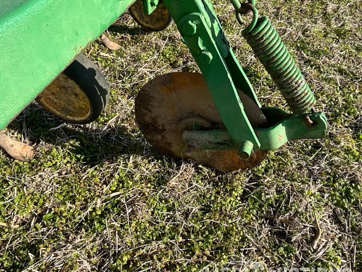 john-deere-8-image-18