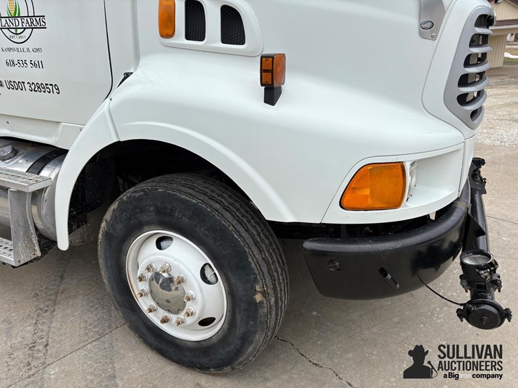 2009-sterling-l9500-image-20