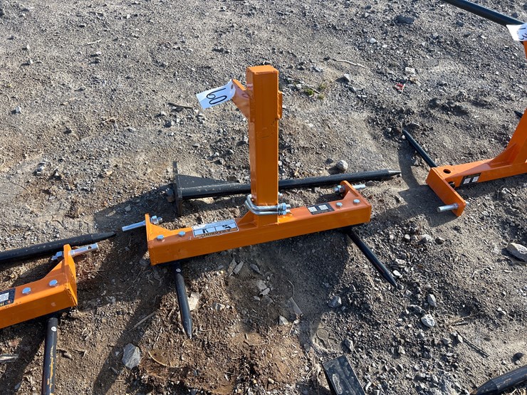 #60-•-unused-3pt-hay-spear-image-1